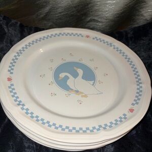 10inch Vintage 80’s Cottagecore Geese Heart Plates (Set of 4)